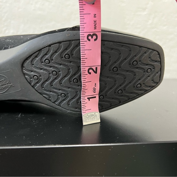 LifeStride Simply Comfort Shiny Black Wedge Heel Square toe, Size 6 - Picture 8 of 8